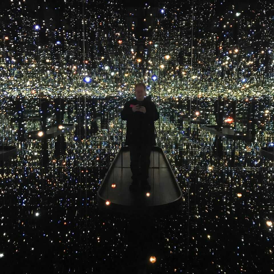 Art Review 'Yayoi Kusama Infinity Mirrors' at the High Museum by