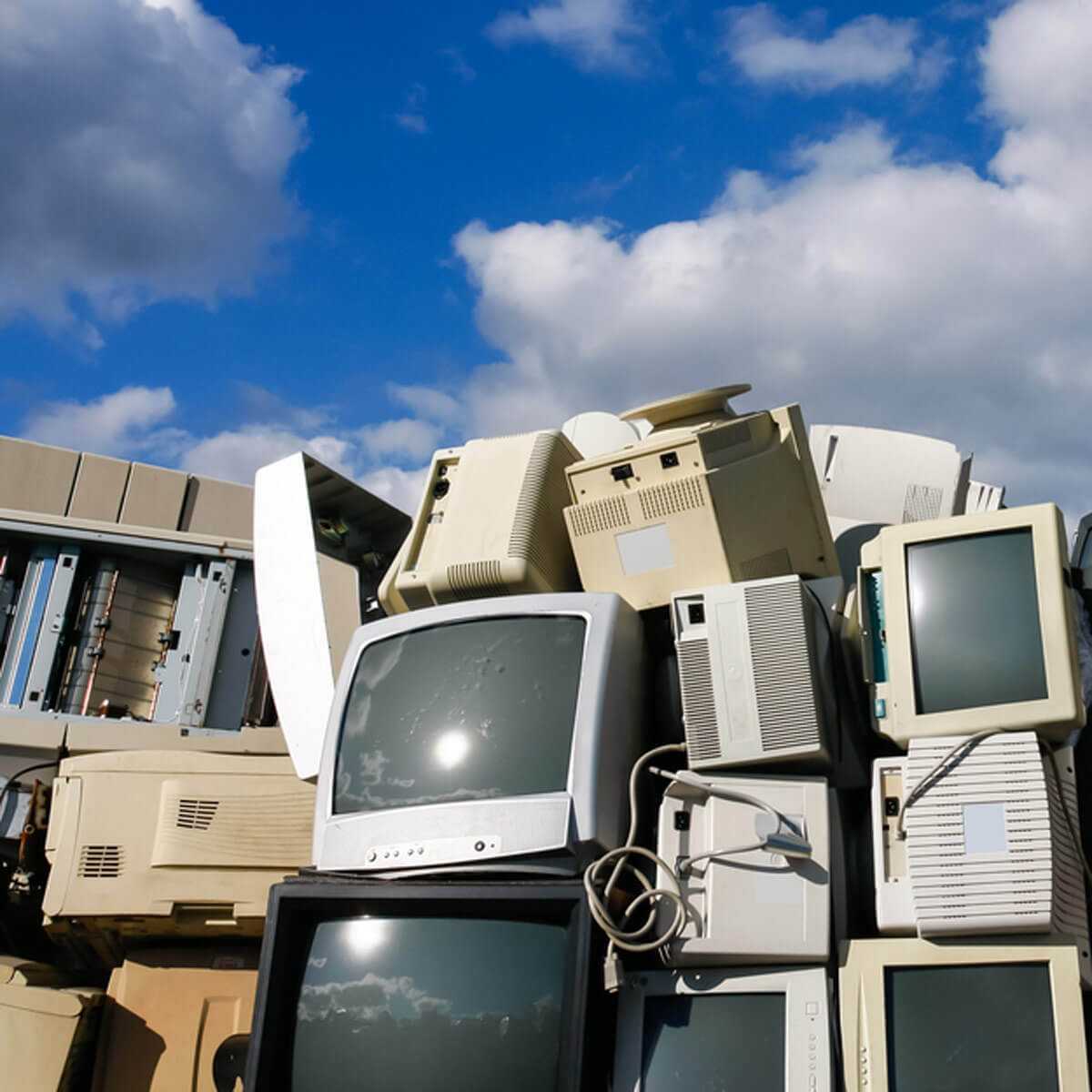 10 Things You Should Know About Recycling Electronics by Superior C...