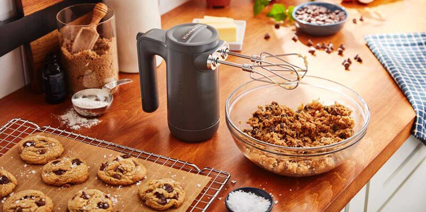 The 10 Best Hand Mixers for Every Type of Baker and Budget by Count...